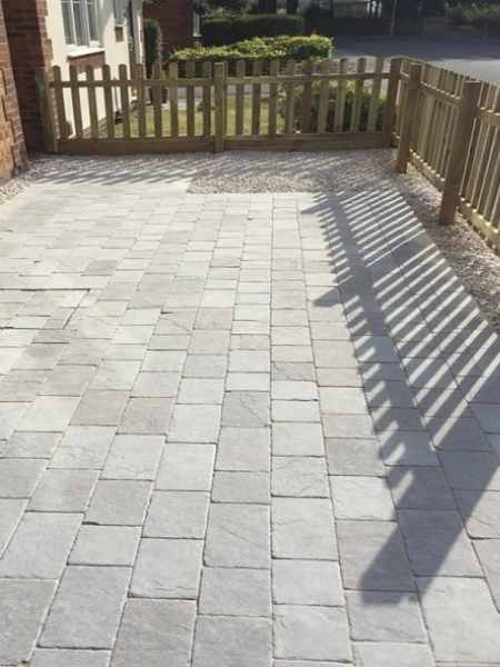 Dove Grey Limestone Block Paving Mixed Sizes