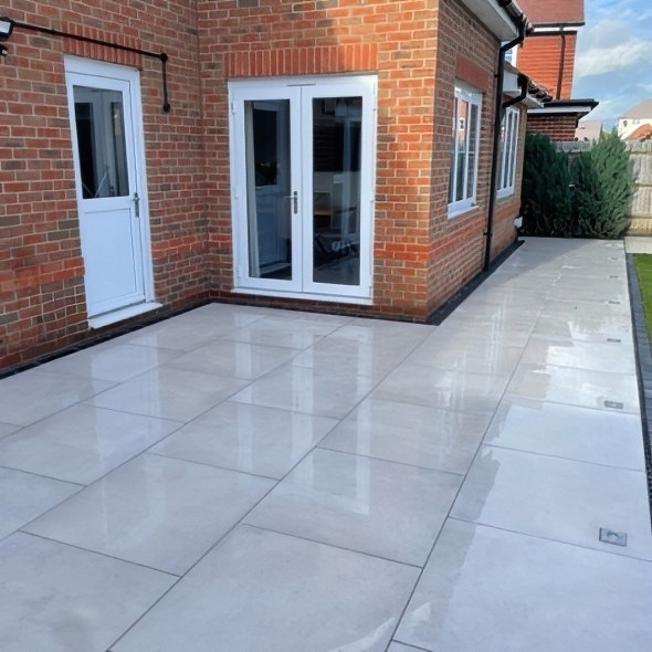 Storm White Porcelain Paving 800x800