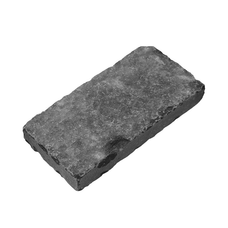Black Basalt cobbles 200x100