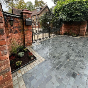 Silver Grey Tumbled & Hand cut Sandstone cobbles 100x100