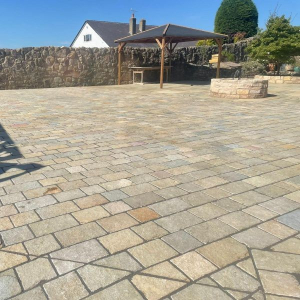 Yellow Limestone Cobbles 200x150