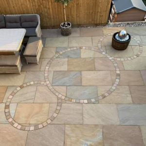 Rippon Buff Sandstone Paving 600x290 (Calibrated)